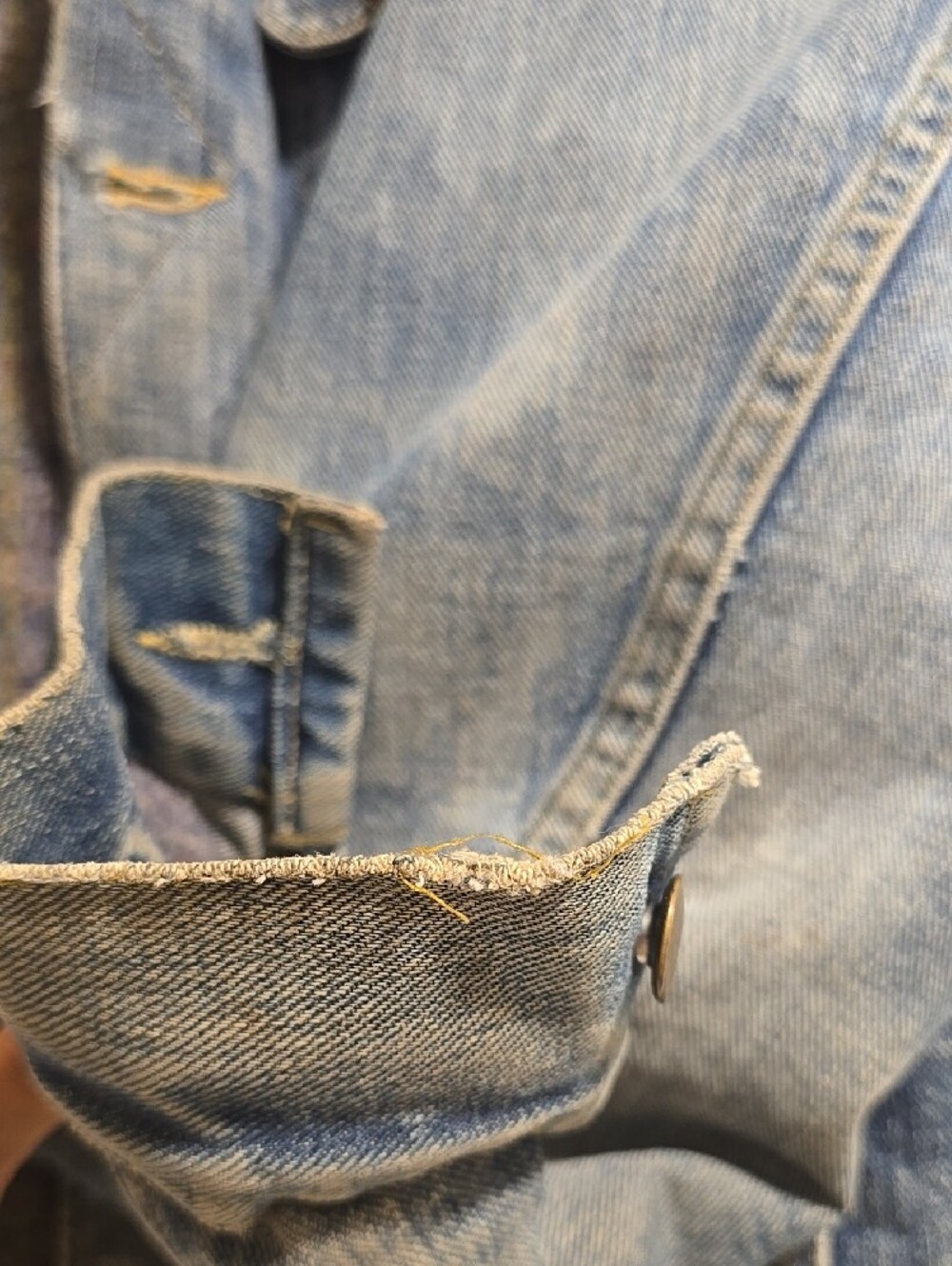 Lee Storm Rider Denim Jacket with Tan Corduroy Collar (1980-1985) - Picture 5 of 12